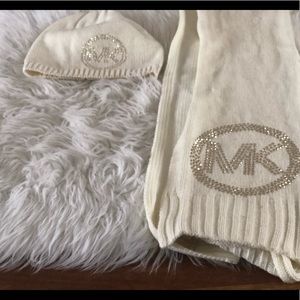 Michael Kors Embellished Scarf Set Cream